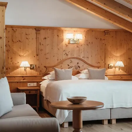 Kolfuschgerhof Mountain Hotel Kolfuschg