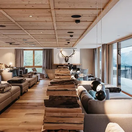 فندق Kolfuschgerhof Mountain كولفوسكو