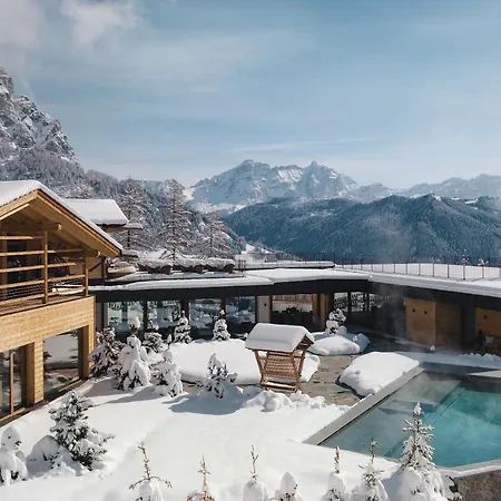 فندق Kolfuschgerhof Mountain