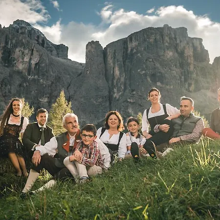 Kolfuschgerhof Mountain 4*